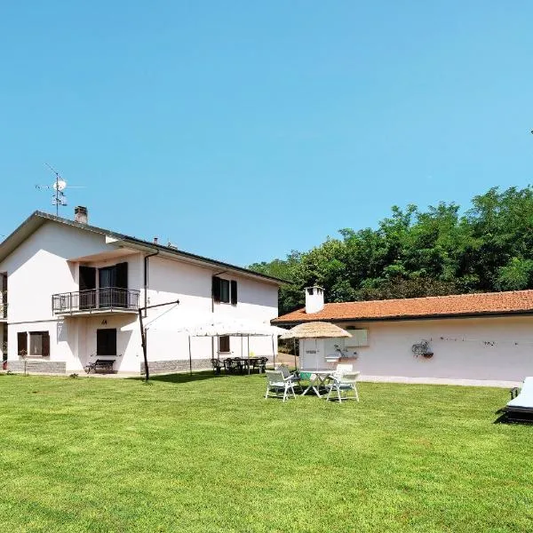 Villa Fox, hotel a Angera