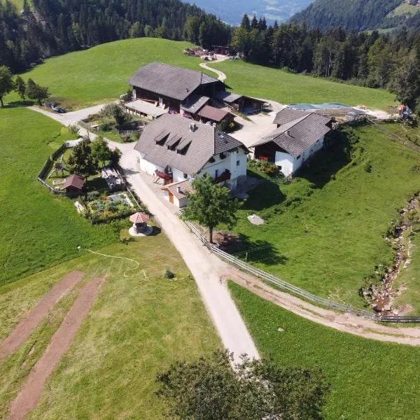 Ronacherhof Apt Ringelblume, Hotel in Klobenstein