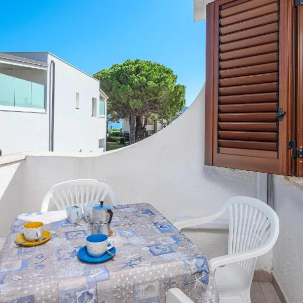 Blue House Laconia, hotel a Cannigione