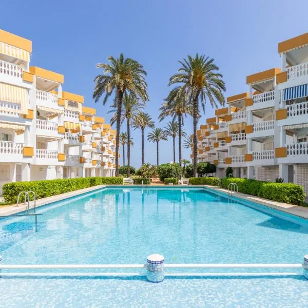 B22 Vistas al mar desde la terraza, hotel in Denia