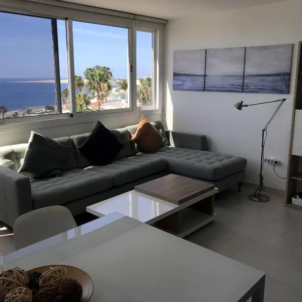 Fabulous upper floor sea view, hotel in San Agustin