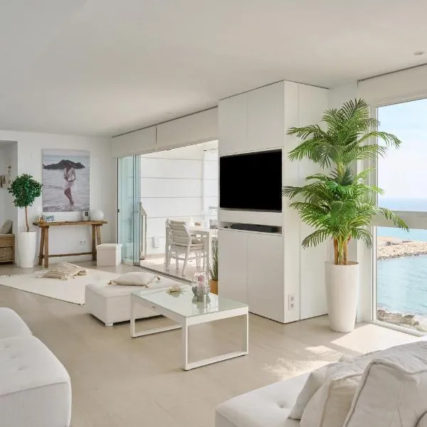 Luxury Apartment on the Beach, hotel a Calp