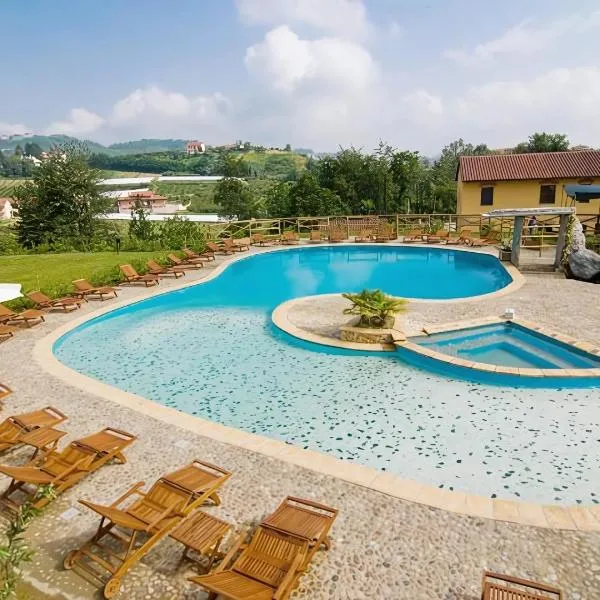 Fattoria Delle Vignole, хотел в Sommariva Perno