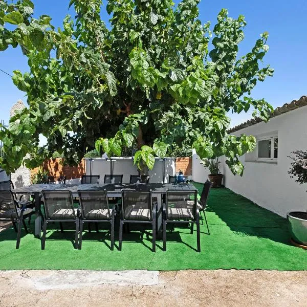 Cal Peret Miquelet, hotel v mestu San Martín Sarroca