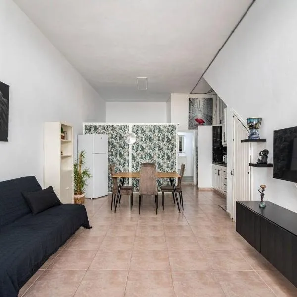 Apartamento La Listada Bajo, hotel u gradu La Listada