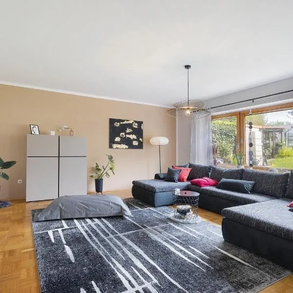 Wiesenblume, hotel v destinácii Höchstädt bei Thiersheim