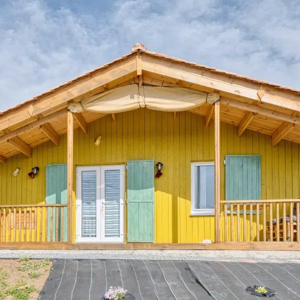 Chalet de campagne en Dordogne – hotel w mieście Thénac