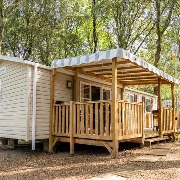Mobil home 8 personnes, hotel in Saint-Brevin-les-Pins
