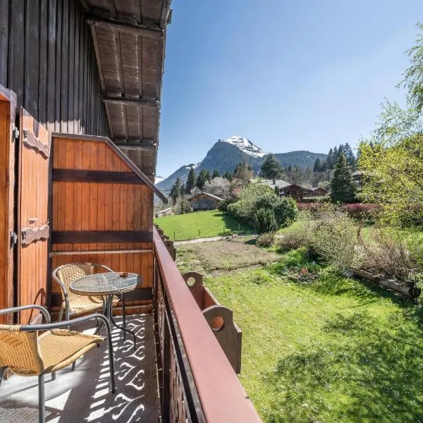 Apt Chénives 2 - Morzine, hotel in Morzine