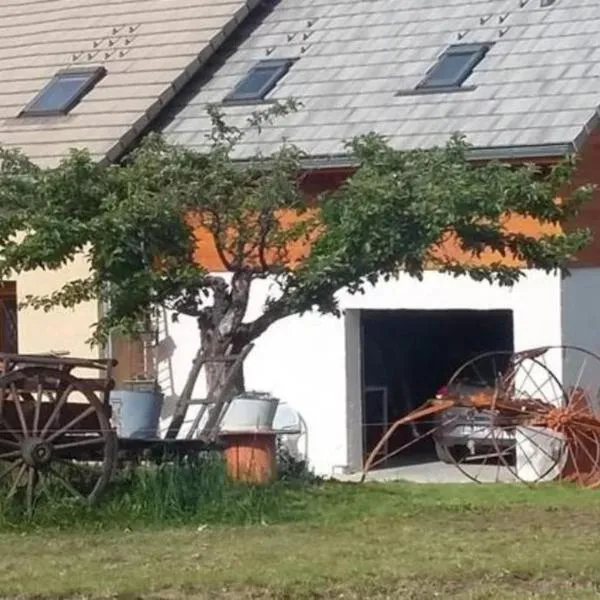 Vue sur embrun lac de serre-ponçon, hotel u gradu Crots