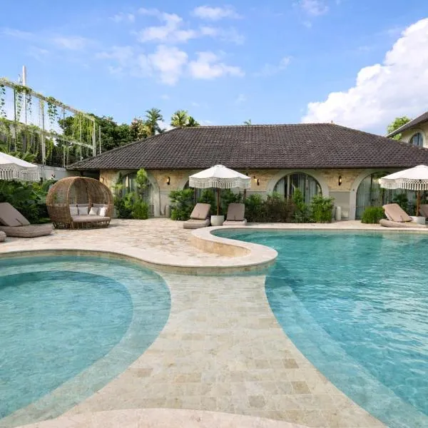 Maison Boheme Modern Apartment & Villa with Pool in Sanur, hotel u gradu Sanur