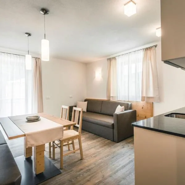 Chalet La Flüta Primula – hotel w mieście La Val
