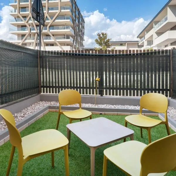 Viesnīca Honey Home With Parking pilsētā Laivesa