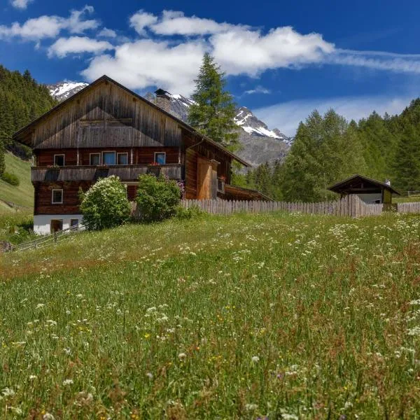 Chalet Kasern, hotelli kohteessa Gais
