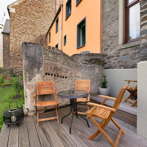 Alte Stadtvilla Weinberg 5، فندق في ترابن ترارباخ