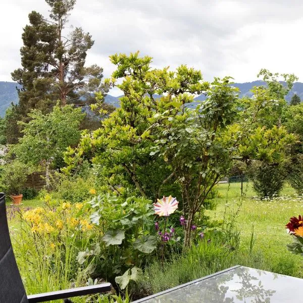 Ferienwohnung Am Moos In Moosrain, hotel en Murnau am Staffelsee