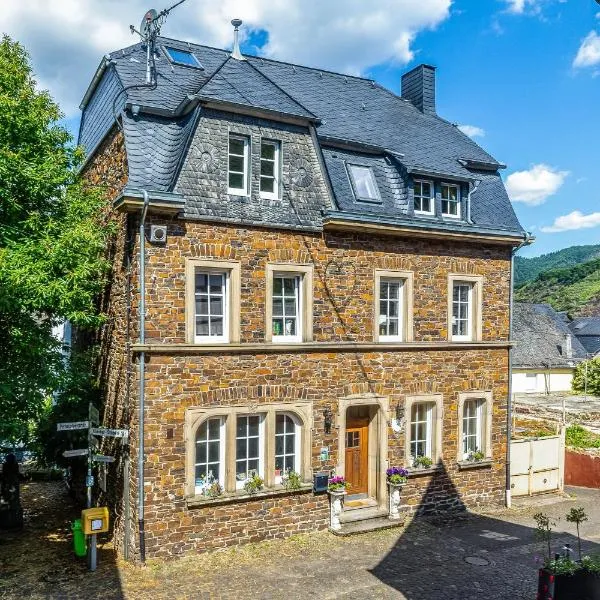 Winzerhaus Schenk, hotel em Neef