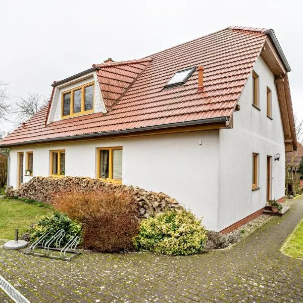 Ferienwohnung 'am Weidenring', hotel in Pantelitz