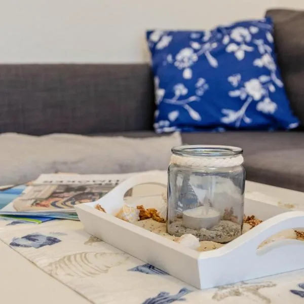 Ferienwohnung Neumann: Neuschoo şehrinde bir otel