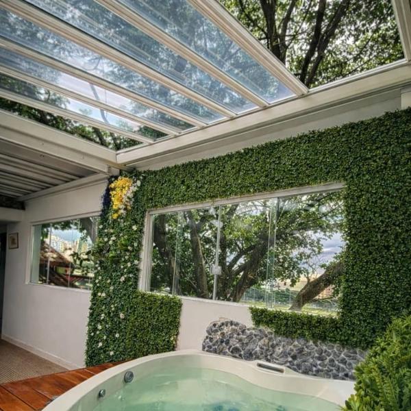 Getaway with Hot Tub and Retractable Roof in Campo Belo