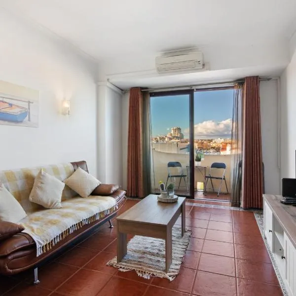 Oura Beach Cozy Apartment, hotel Albufeirában