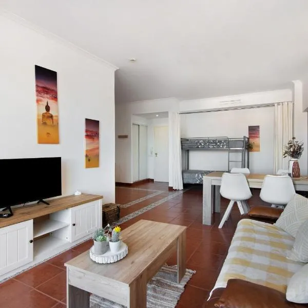 Oura Beach Cozy Apartment, hotel en Albufeira