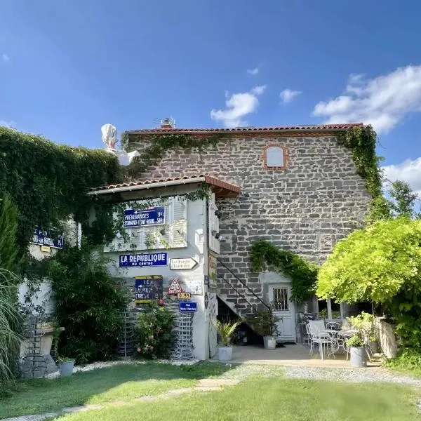 Viesnīca Les Hirondelles du Marais pilsētā Rjoma