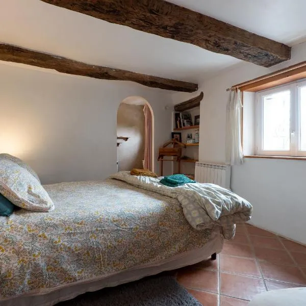 Chambre au calme, hotel em Reillanne