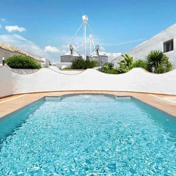 Chalet Fuente3 piscina común famila, Hotel in Conil de la Frontera