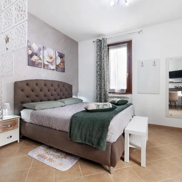 Vigilio house, hotel em Calco