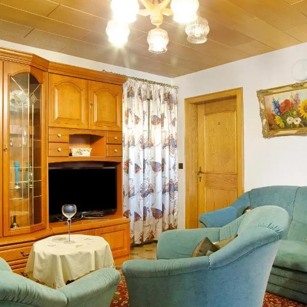 Ferienwohnungen Landhaus Strell, מלון בבאד גריסבאך