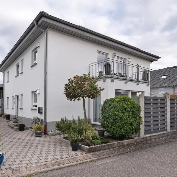 Fewo Am Otterbach, hotell i Jockgrim