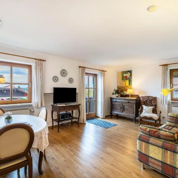 Landhaus Kauderer - Wohnung 2, khách sạn ở Waging am See