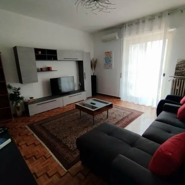 Casa Delle Gemme, Hotel in Valenza