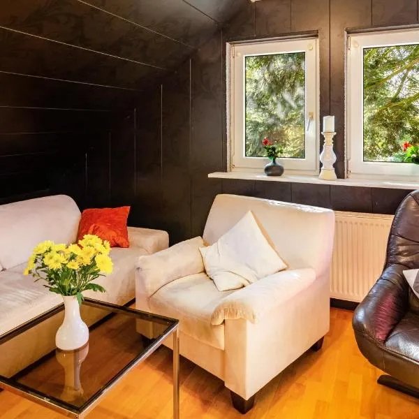 Ferienwohnung Klee 2, hotell i Fedderwarden