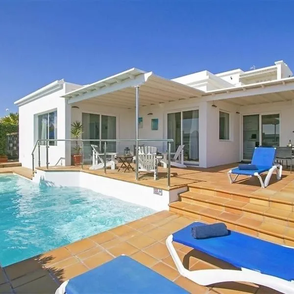 Villa Benedicte, hotel in Puerto del Carmen