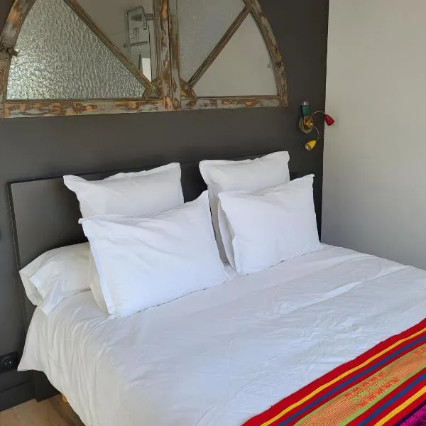 Chambre D'hôtes À 2 Pas Des Plages, hotel in Notre-Dame-de-Riez