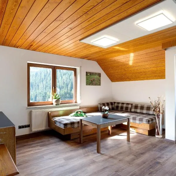 Haus Erika Ferienwohnung 2、バート・タイナッハ・ツァヴェルシュタインのホテル