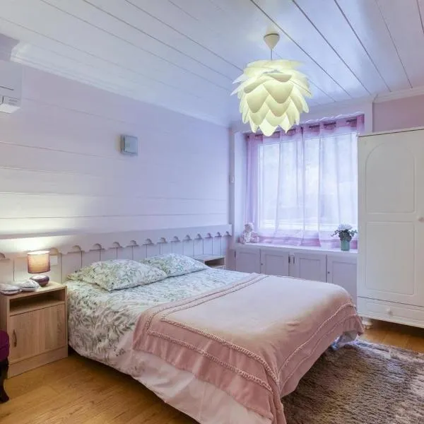 Apt Climatise Au Pied Des Cols, hotel sa La Bâthie