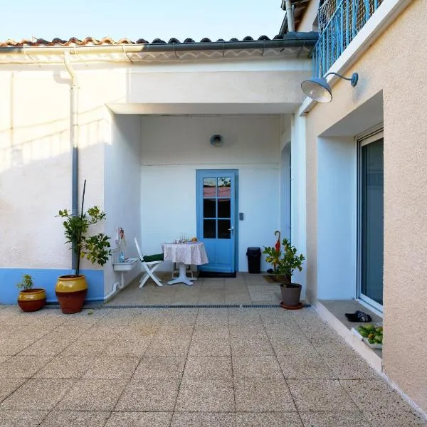 Chambre D'hotes - La Bonbonnière, hotel sa Neuvic