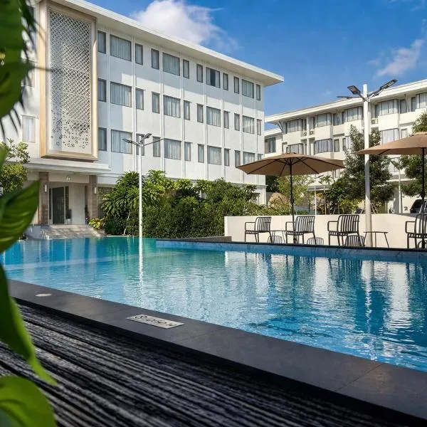 THE NAVY HOUSE HOTEL, Hotel in Sattahip