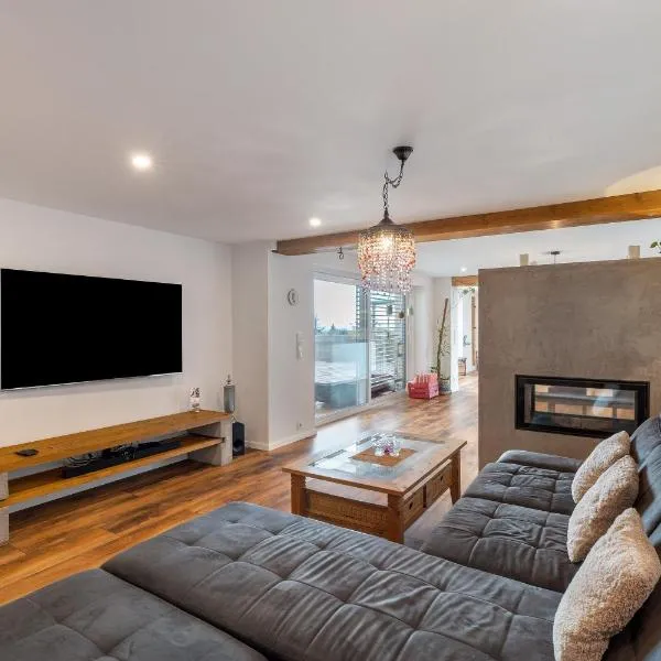 Haus Elisabeth, hotel v mestu Lauf