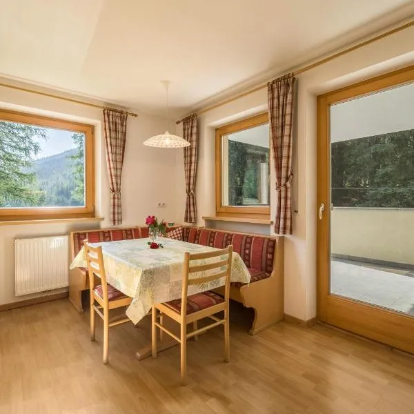 Ferienhaus Maria Schneeglöcklein, hotel din Moso