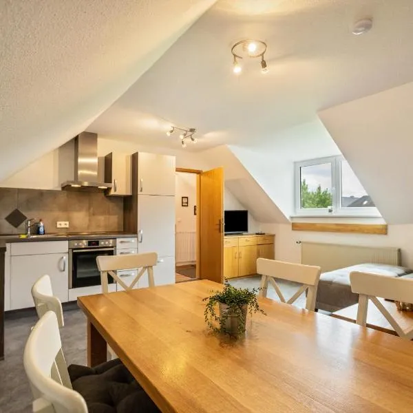 Nordsee Ferienwohnung Möwe, hotel i Thunum