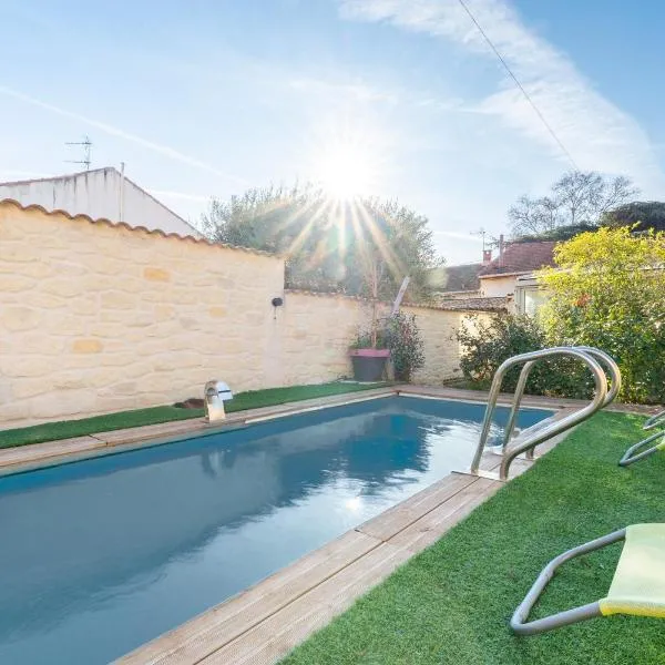 Le Chalet Houda et spa en option, ξενοδοχείο στη Νιμ