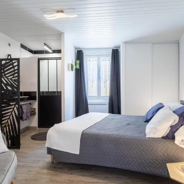 Logis Du Roussillon – hotel w mieście Bélesta