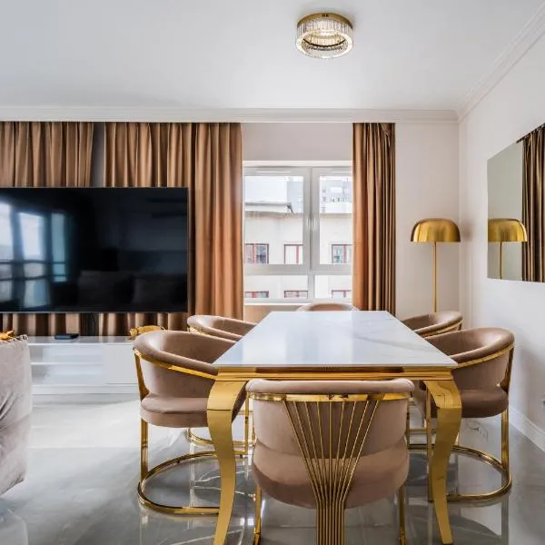 J&K Platinum Towers โรงแรมในวอร์ซอ