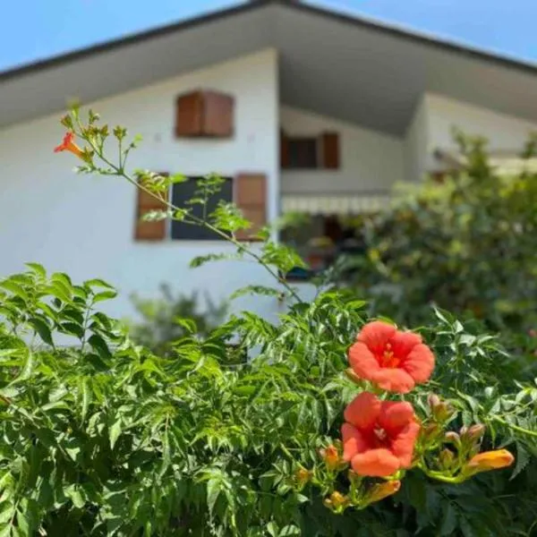 Via Verdi 14, hotel v mestu Mondolfo