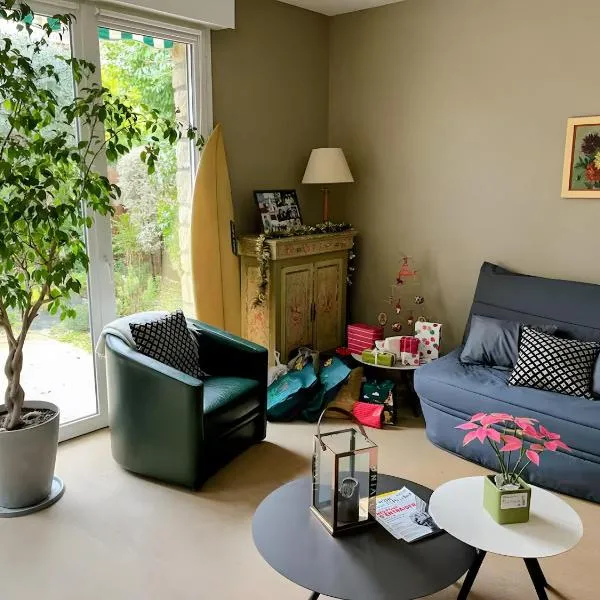 Appartement 90m2 Sur Jardin Clos, hotel en Saint-Cloud
