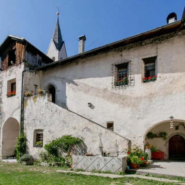 Schloss Gravetsch, hotel a Villandro